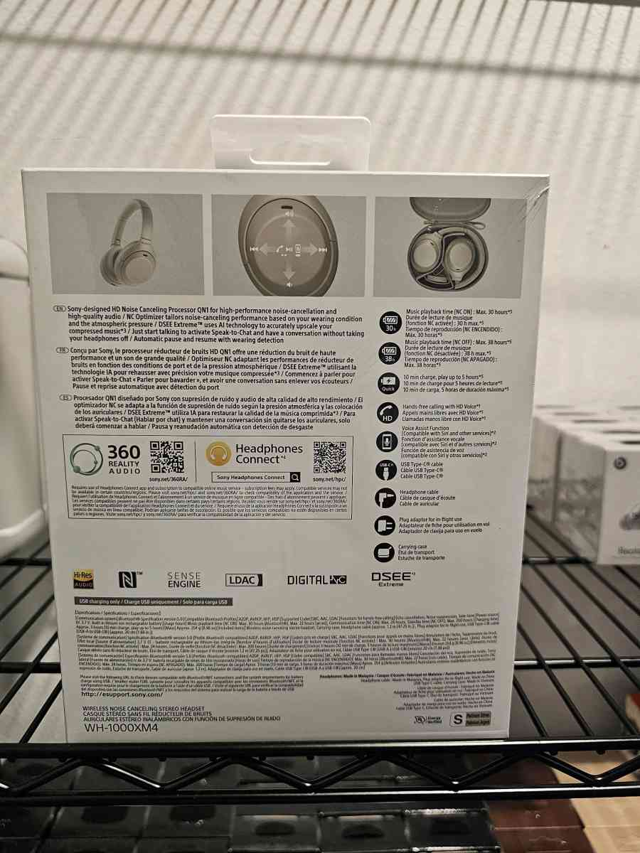 Sony Headphones - Davenport, Florida - FleaMarketBay