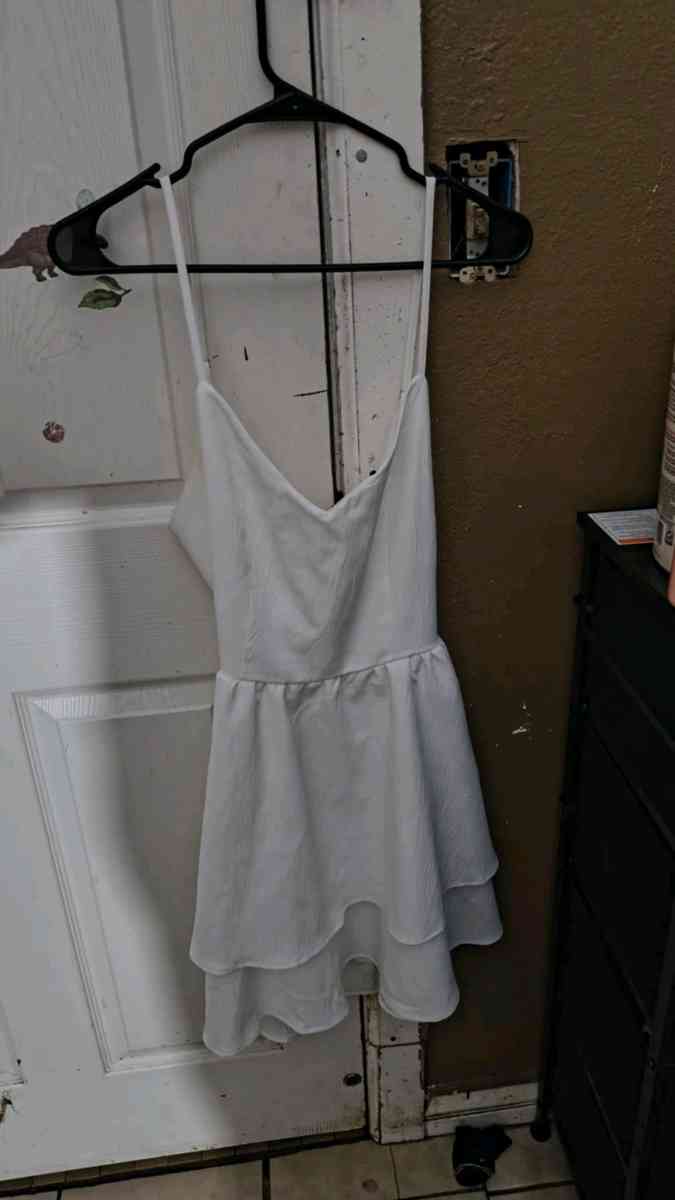 prom dress white - Perris, California