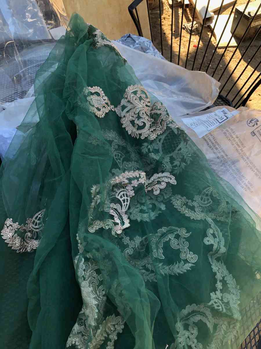 Quinceanera dress Emerald green rose gold - Perris, California - FleaMarketBay