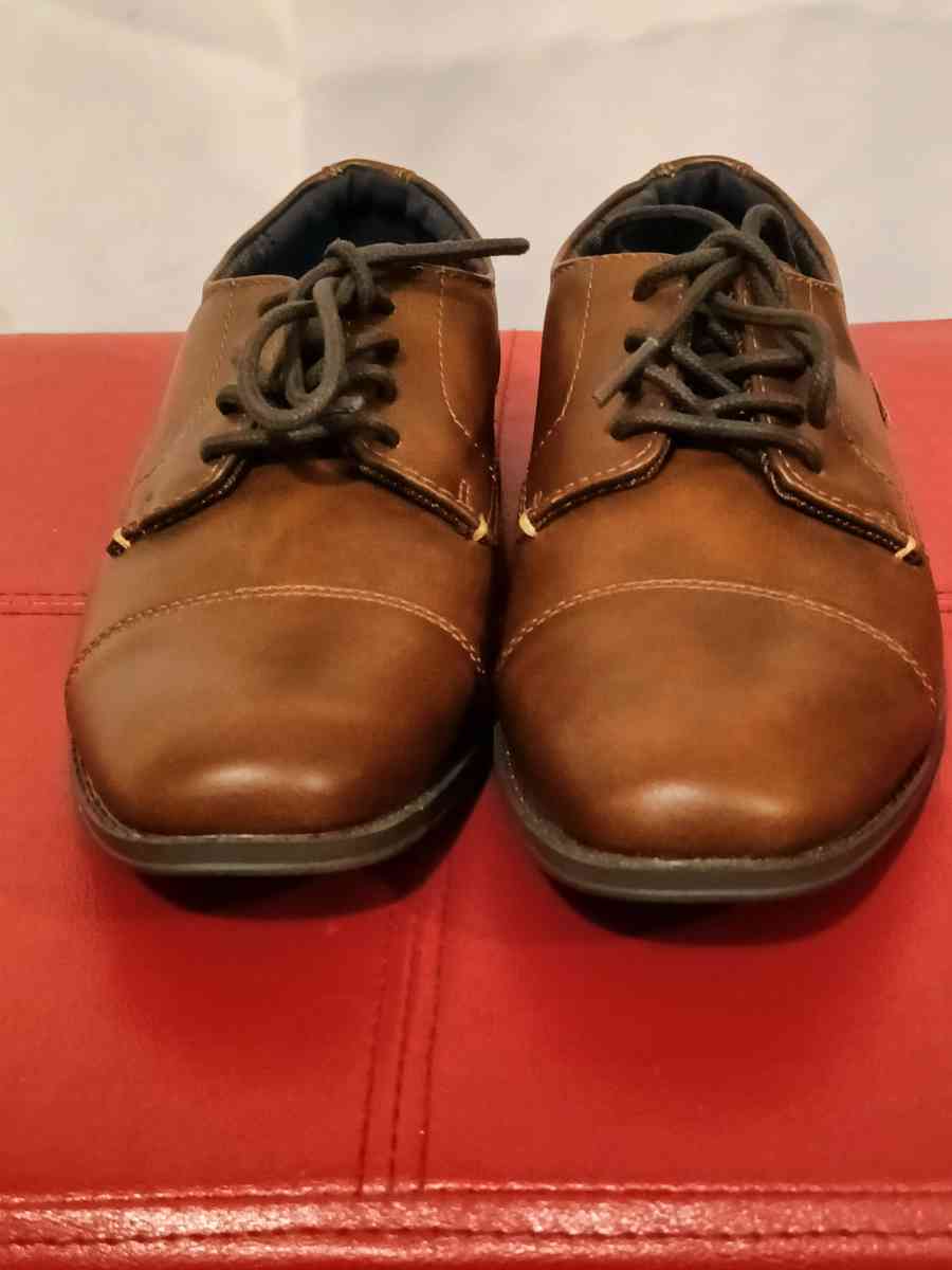 Brand New boys dress shoes brown size 3 - Stony Point, New York - FleaMarketBay