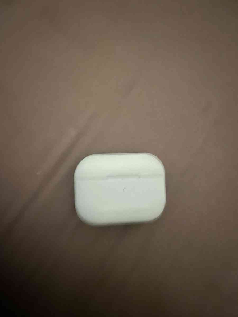 headphones - Alicia, Arkansas - FleaMarketBay