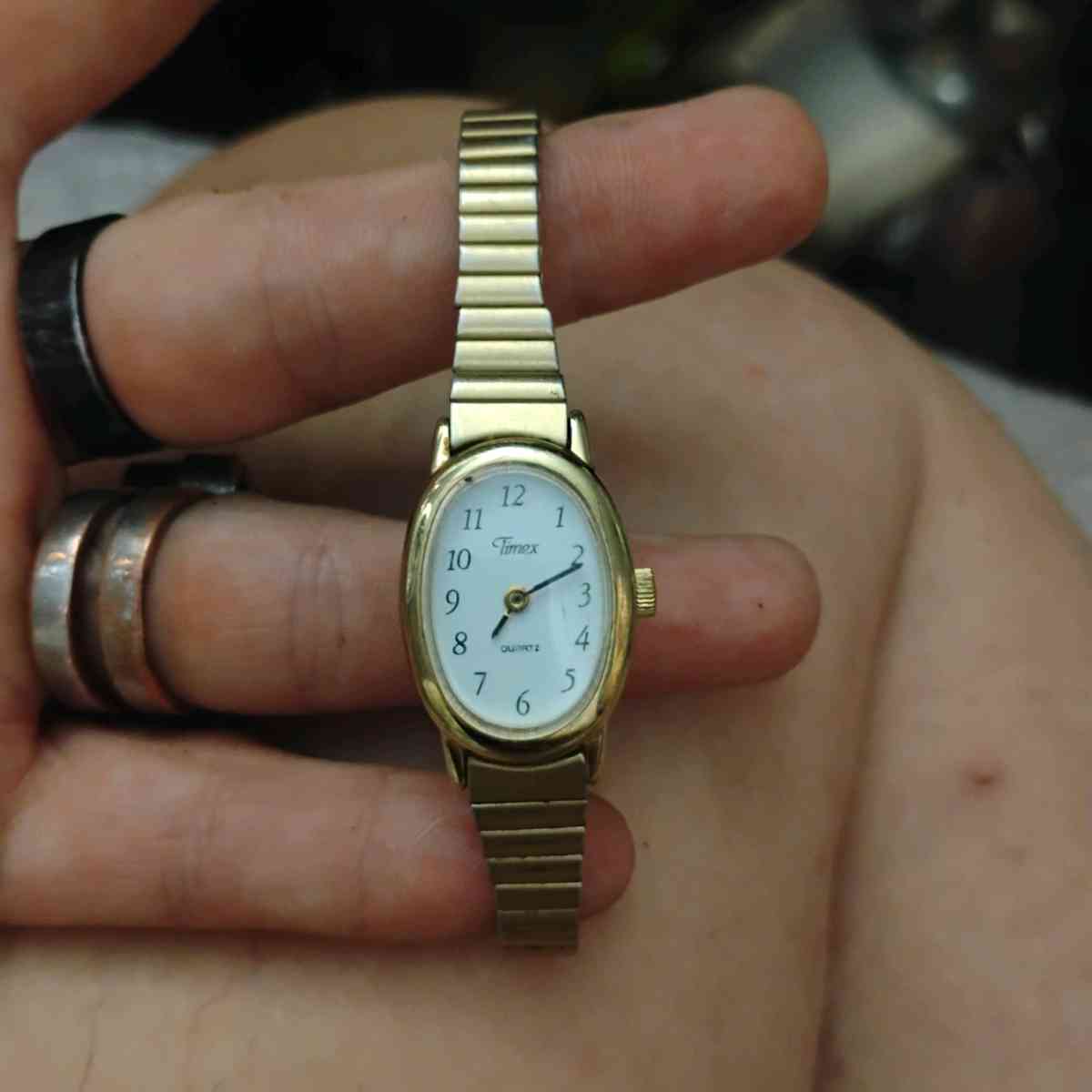 Timex womens watch - New Site, Mississippi - FleaMarketBay