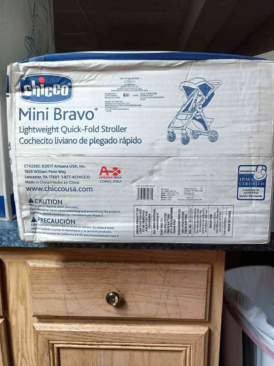 Chicco lightweight Stroller - Stony Point, New York - FleaMarketBay