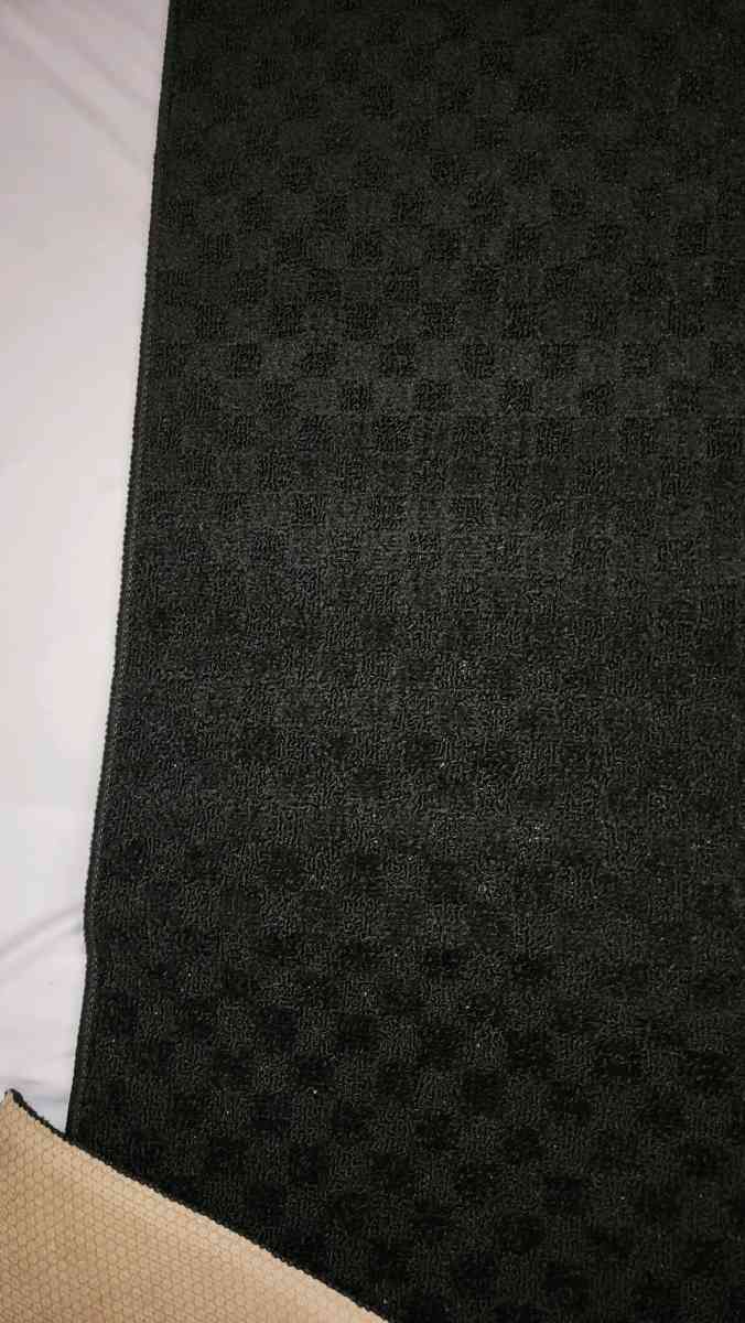 MEDALLION BLACK 2 FT X 8 FT RUNNER RUG - Las Vegas, Nevada - FleaMarketBay