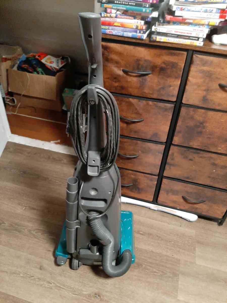 Sharp Twin Energy Vacuum - Pittsburgh, Pennsylvania - FleaMarketBay