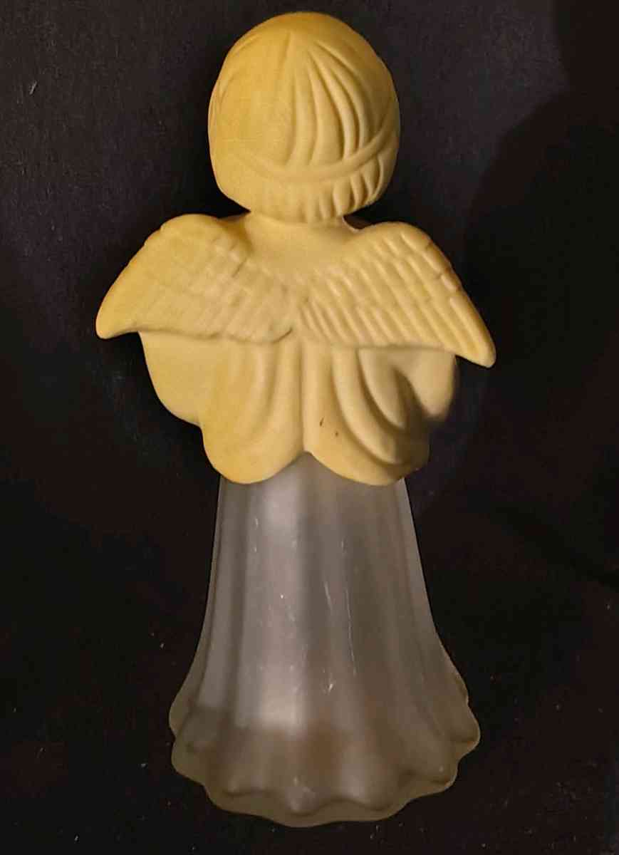 Avon Angel Song - Austin, Minnesota - FleaMarketBay