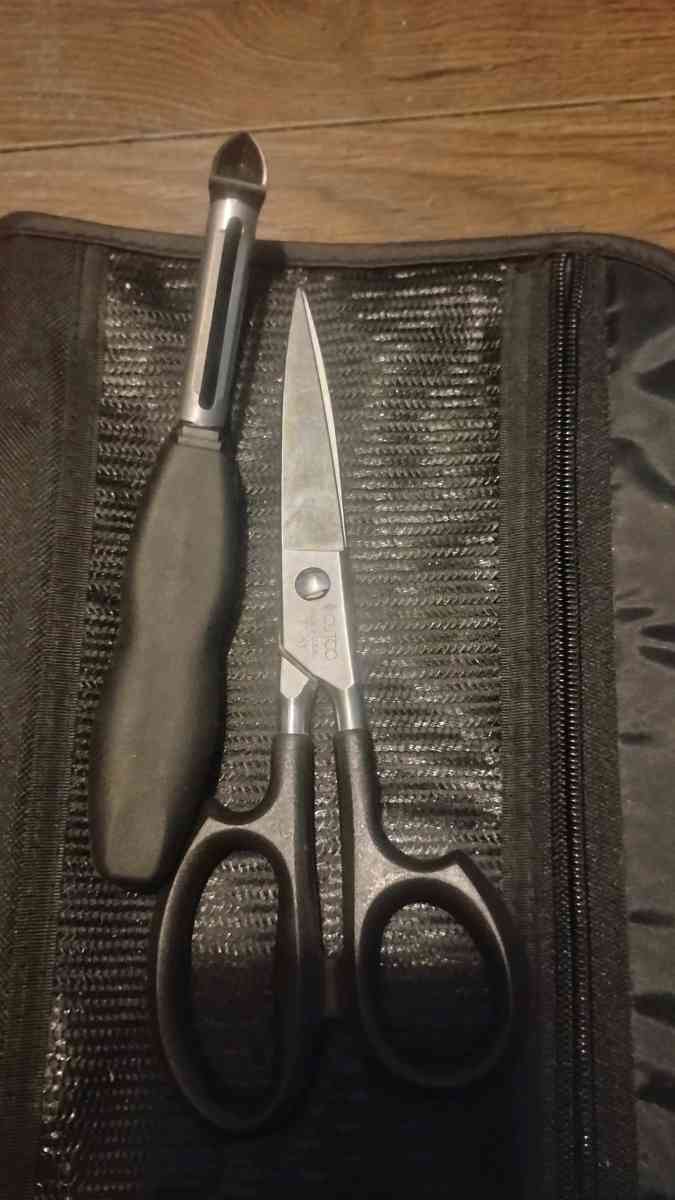 Cutco super shears and veggie peeler - Forest, Mississippi - FleaMarketBay