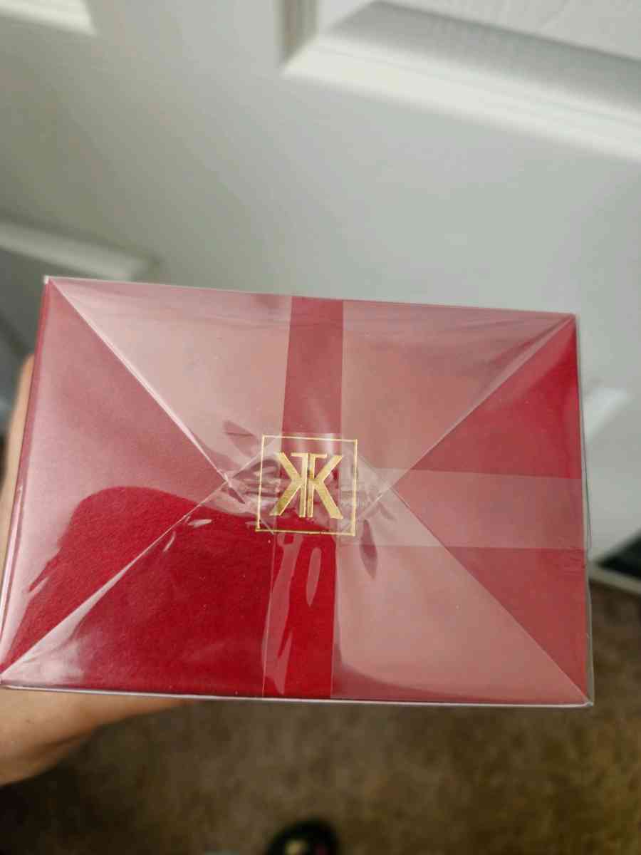 Baccarat Rouge 540 24oz - Katy, Texas - FleaMarketBay