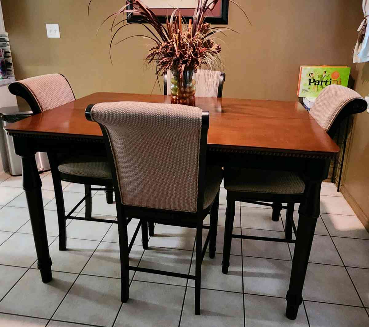 Elegant Oakwood Dinette Table - Spring, Texas