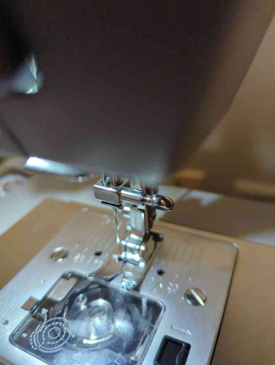 heavy duty Singer sewing machine with table extension - Eureka, Missouri - FleaMarketBay