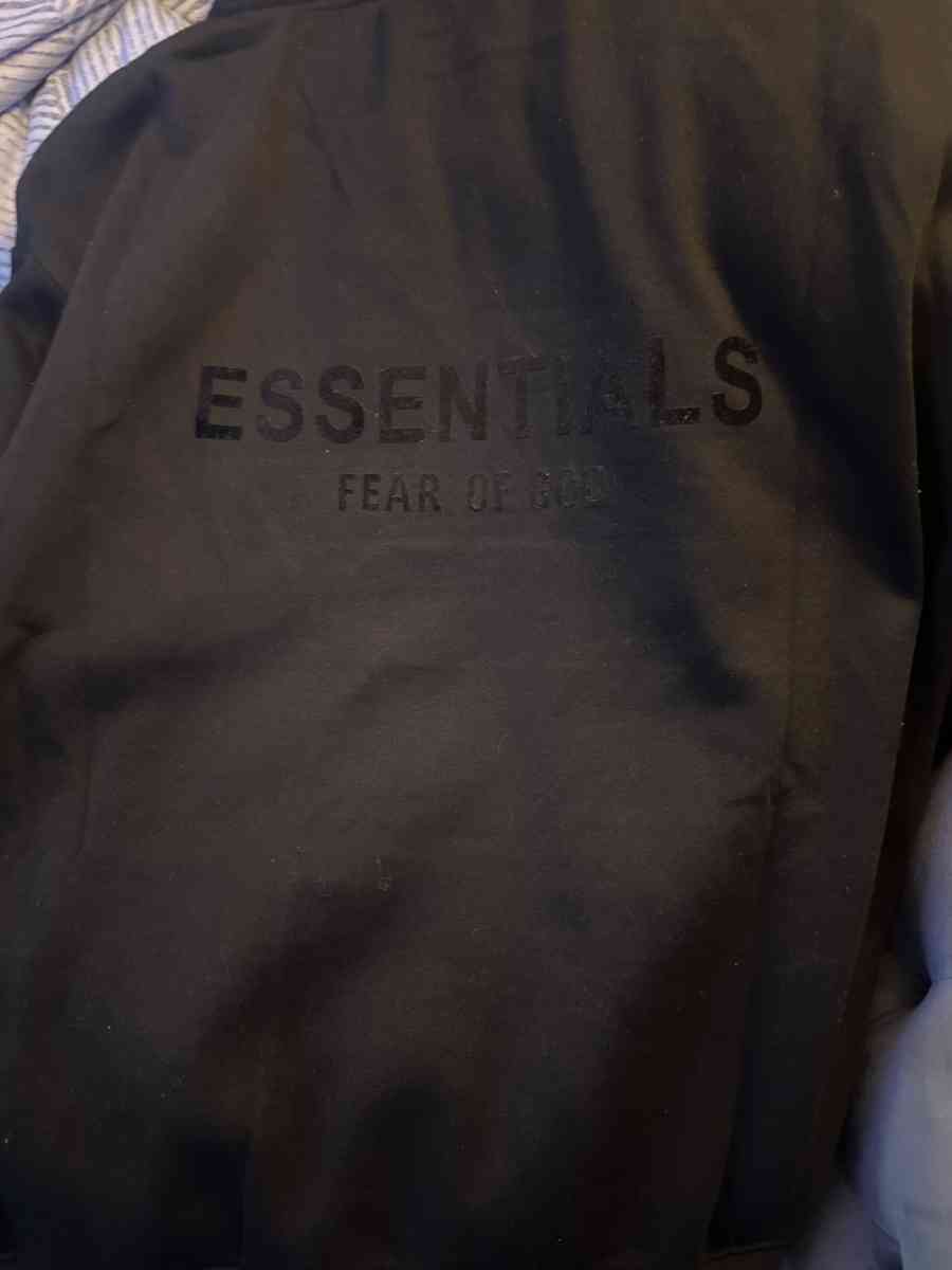 essentials hoodie size large - Goodlettsville, Tennessee - FleaMarketBay