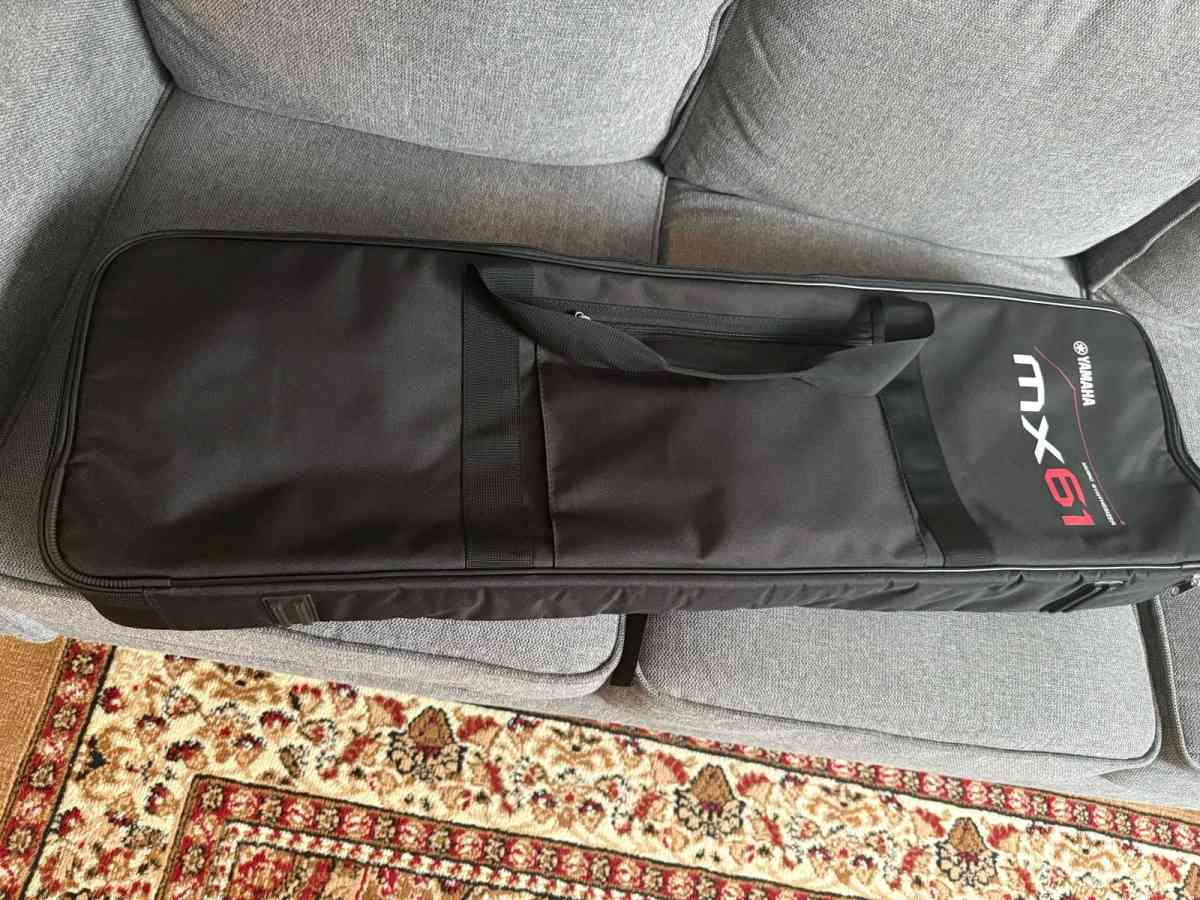 Yamaha mx61 with a bag - Columbus, Ohio - FleaMarketBay