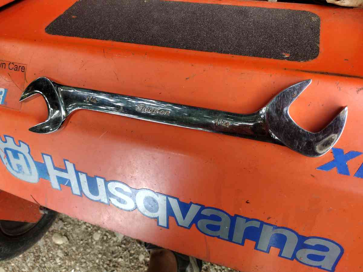 snap on 4 way 1v25 wrench - North Lewisburg, Ohio