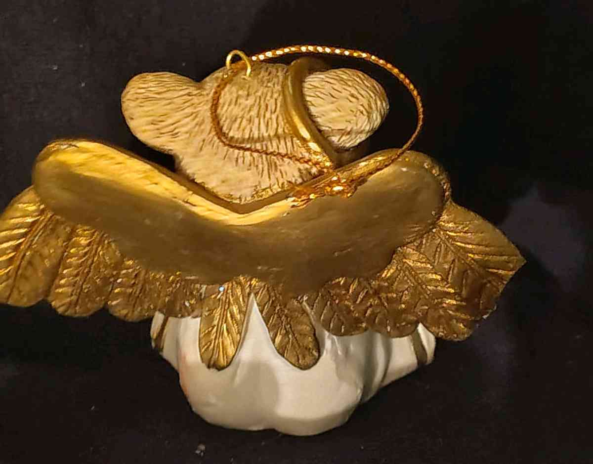 1996 Claires Bear - Austin, Minnesota - FleaMarketBay