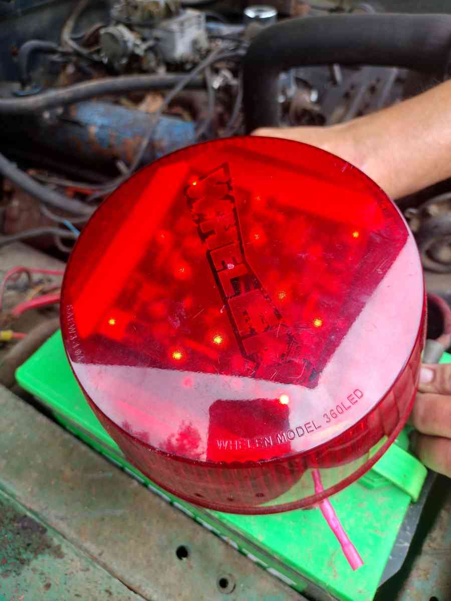 whelen l31 top light - North Lewisburg, Ohio - FleaMarketBay