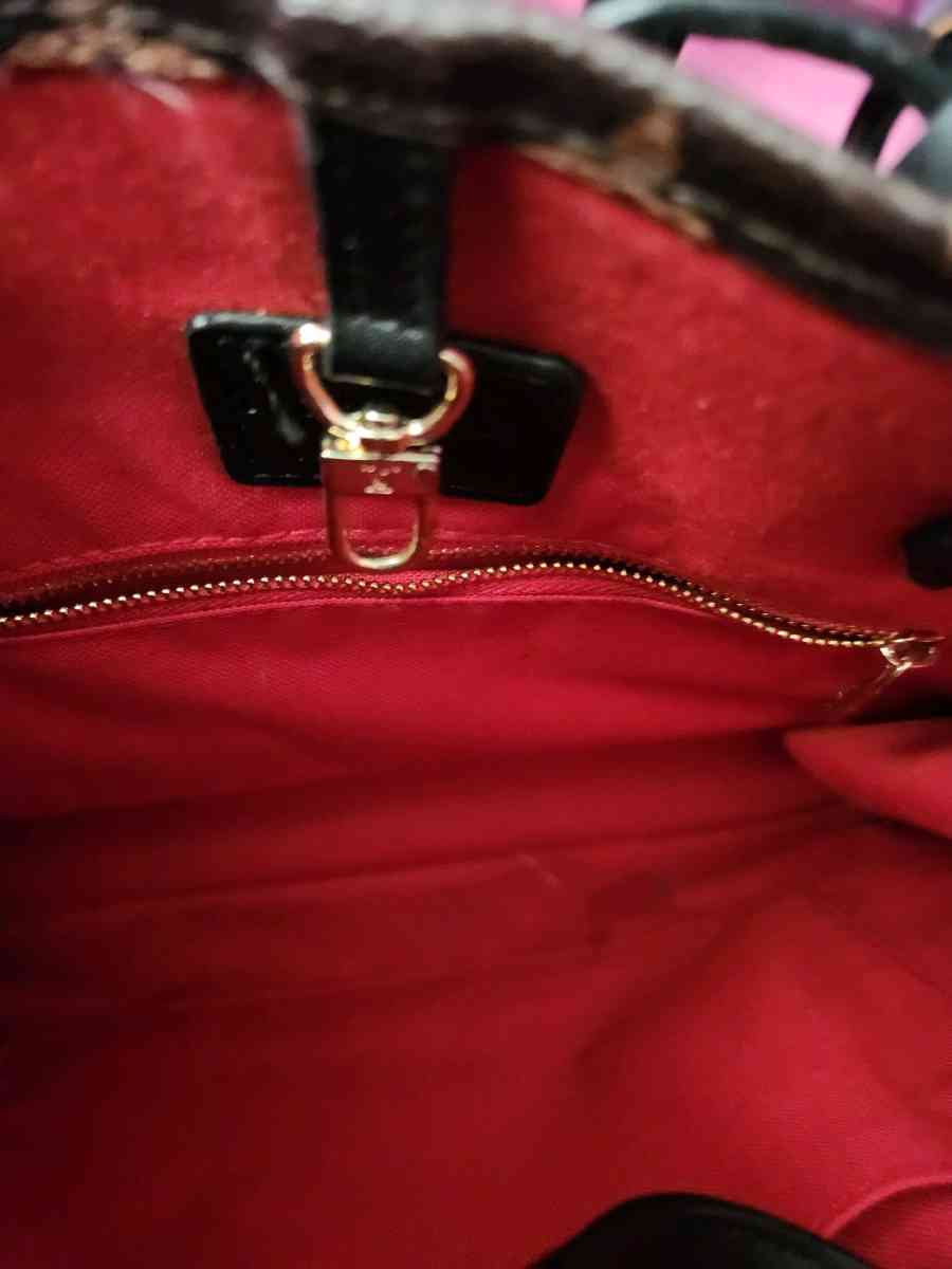 Louis Vuitton LTD love on the go Mm - Livonia, Michigan - FleaMarketBay