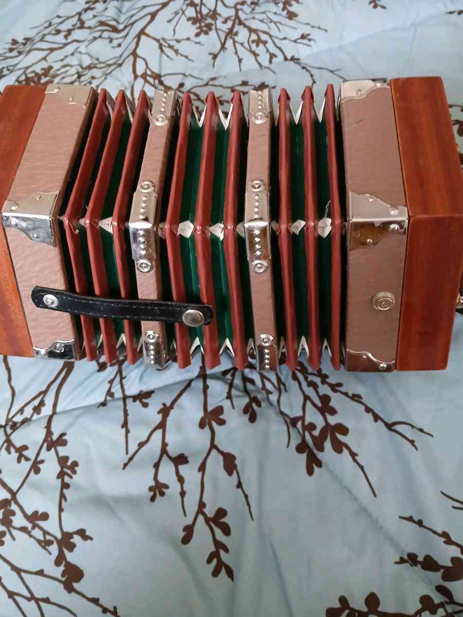 HOHNER CONCERTINA - Coalinga, California - FleaMarketBay