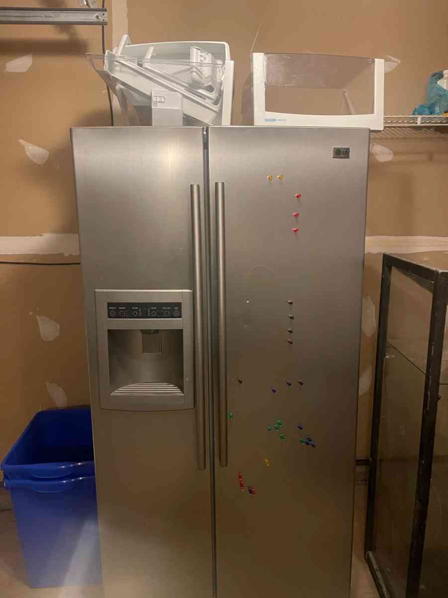 Fridge - Aberdeen Proving Ground, Maryland - FleaMarketBay