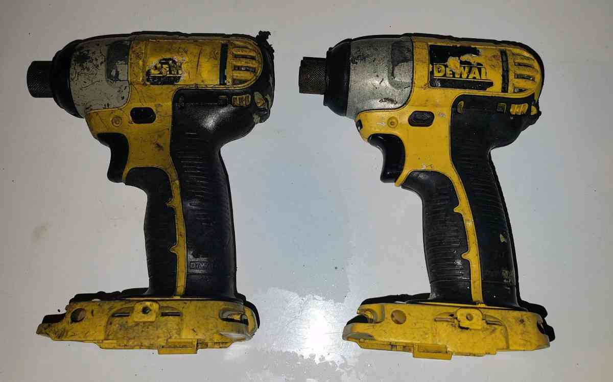 2 dewalt impact drills need batteries - Philadelphia, Pennsylvania