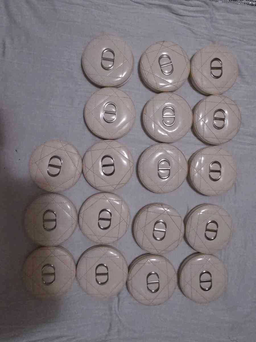 dior highlighter and bronzer as is - Louisville, Kentucky