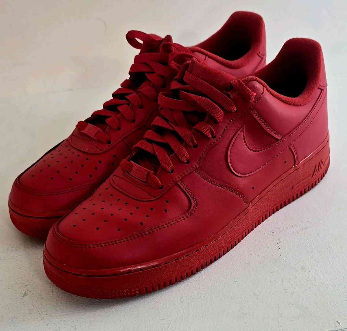 Nike Air Force 1 Low Mens Sneaker Triple Red Size 11 - Maywood, Illinois