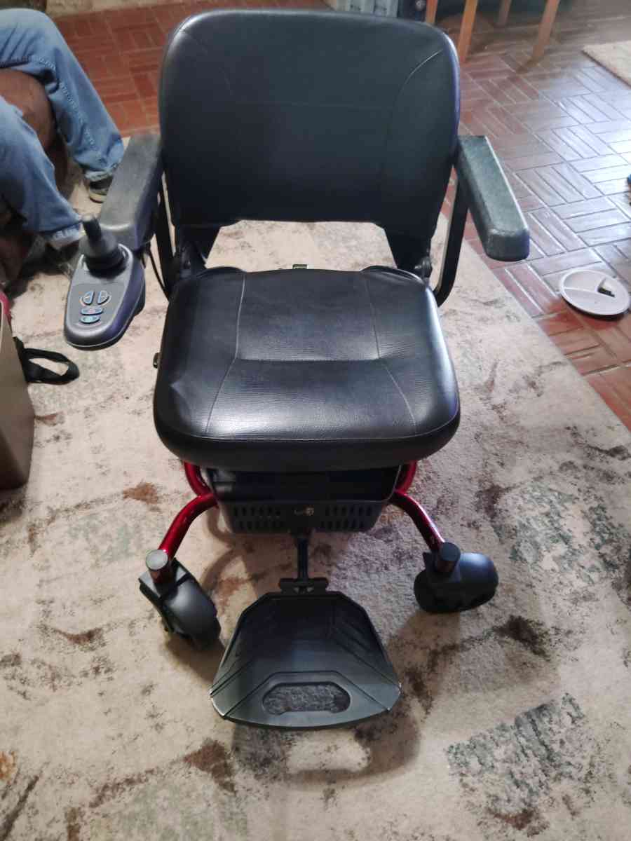 Electric chair - Tyler, Texas - FleaMarketBay