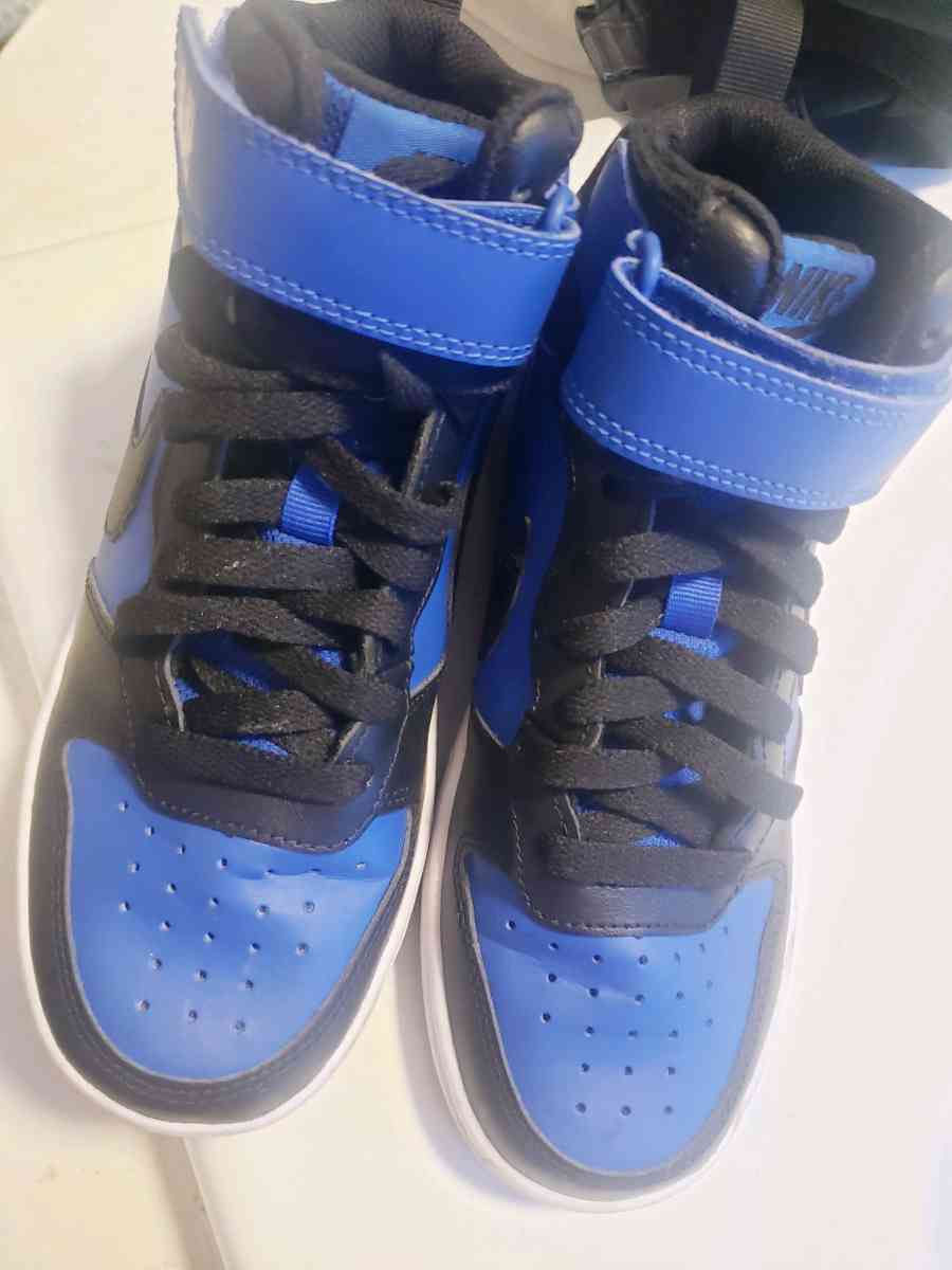 Boys Nikes - Laurens, South Carolina - FleaMarketBay
