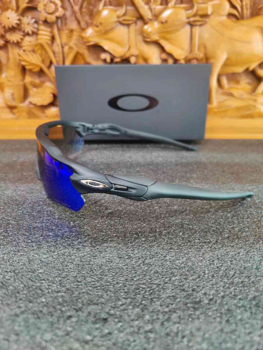 Oakley Radar EV Black Polarized Prizm - Salem, Oregon - FleaMarketBay