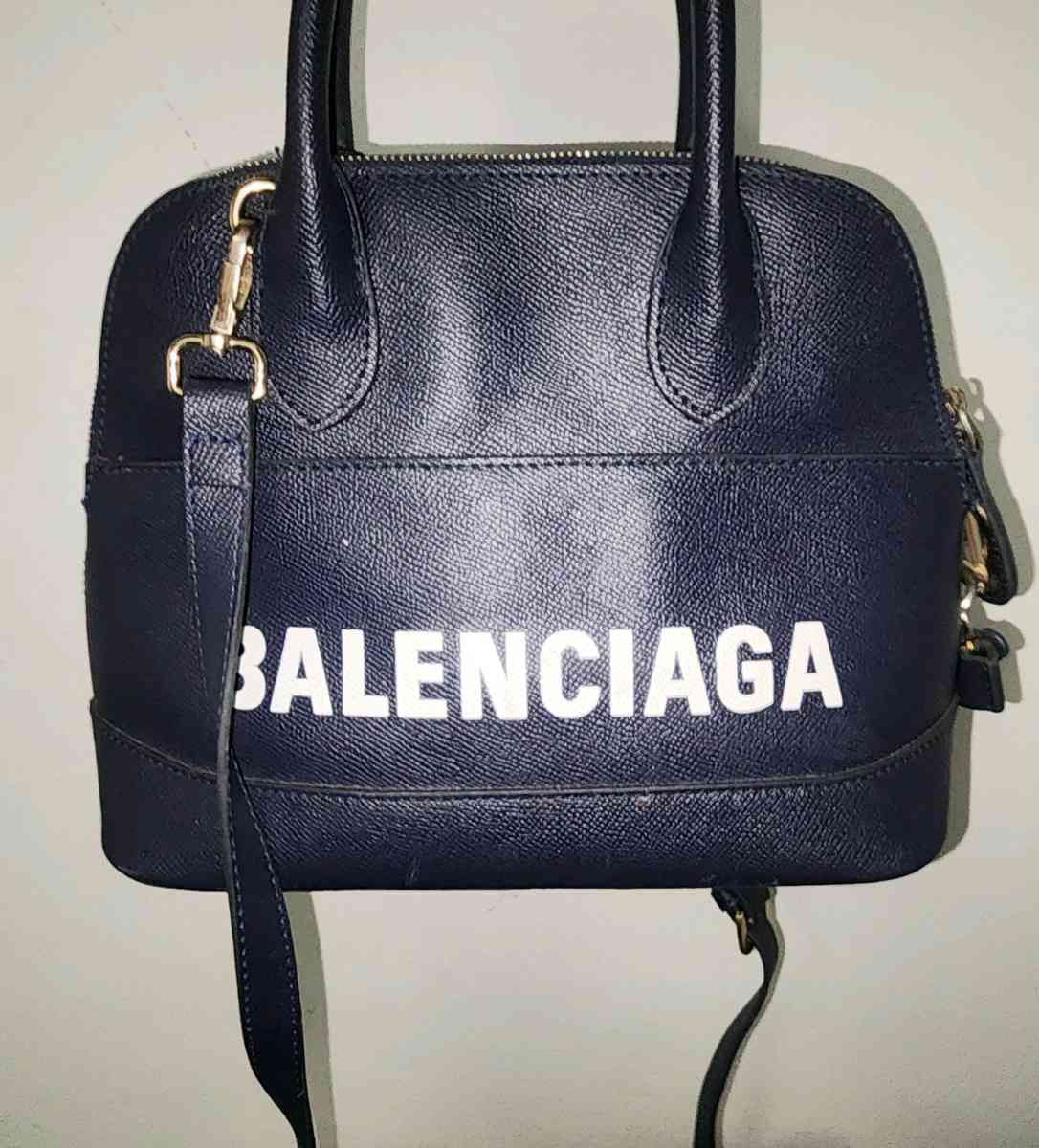 navey blue crossbody bag - Addison, Michigan - FleaMarketBay