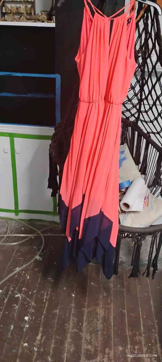 dresses - Wray, Georgia - FleaMarketBay