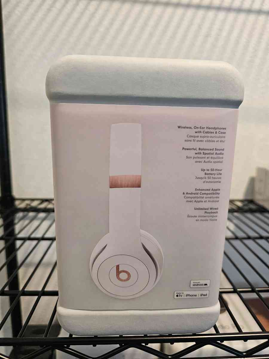 Beats Solo 4 - Davenport, Florida - FleaMarketBay