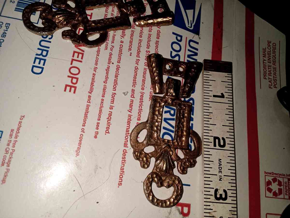 7 vintage drawer pulls - Atoka, Tennessee - FleaMarketBay