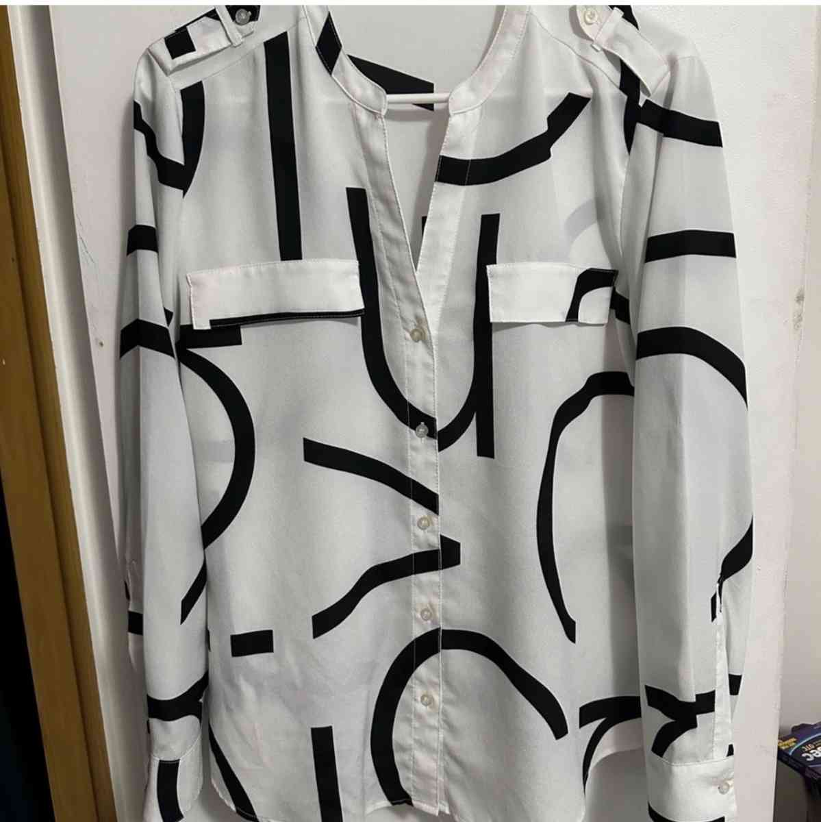 women shirt - Oak Lawn, Illinois