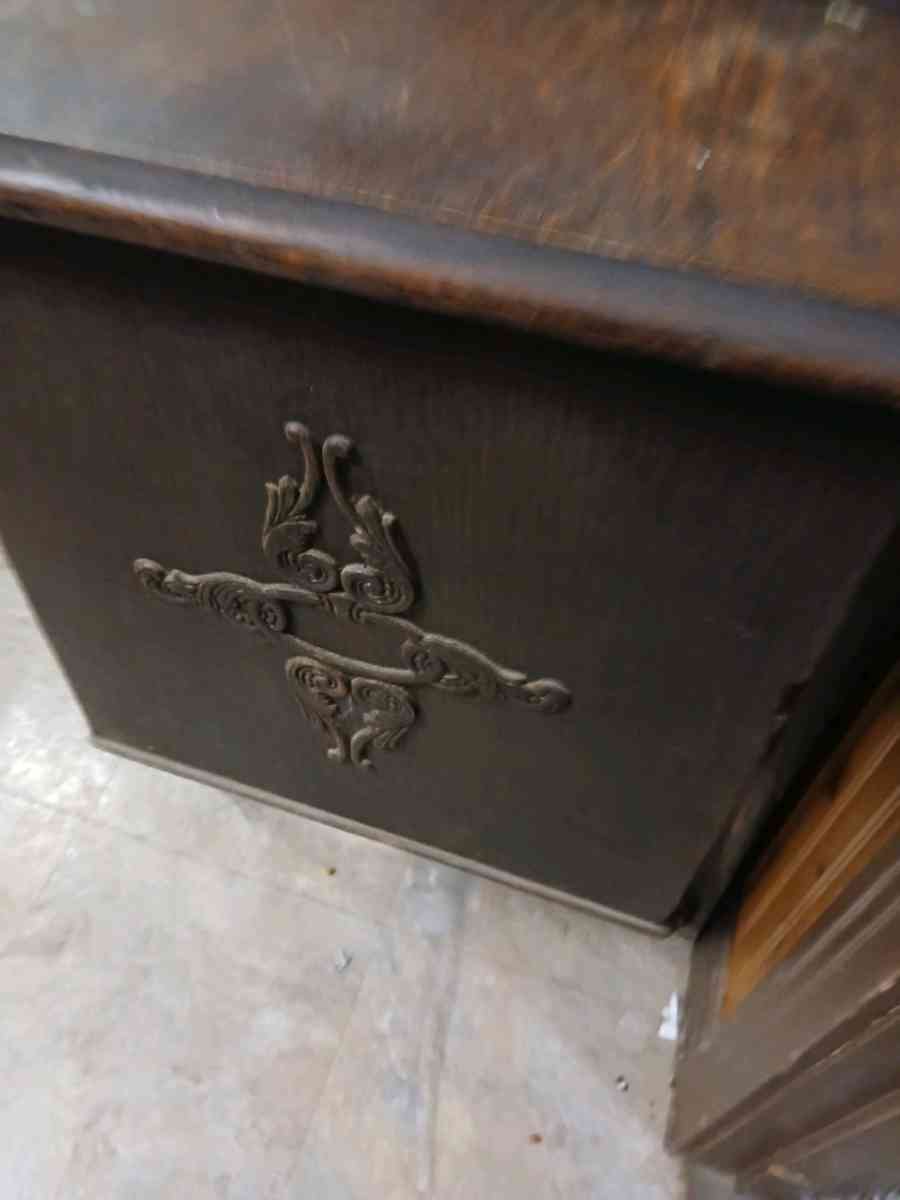 Antique sewing machine 1920s