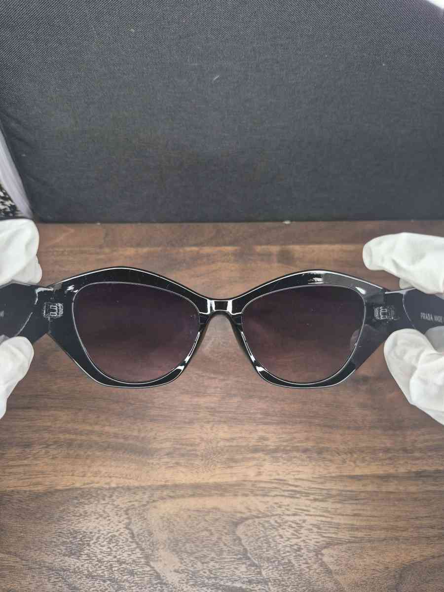 Prada Sun glasses - Westwood, California - FleaMarketBay