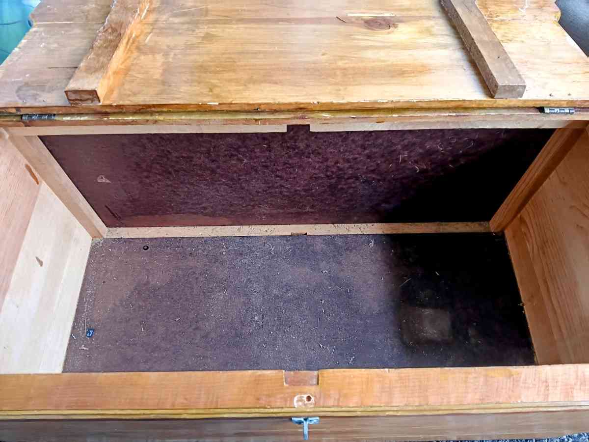 19th Century Naval Footlocker - Tiffin, Ohio - FleaMarketBay