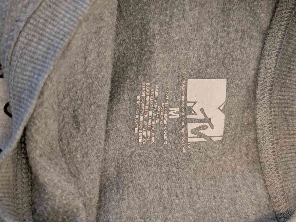 womens mtv womens crew neck - Circle Pines, Minnesota - FleaMarketBay