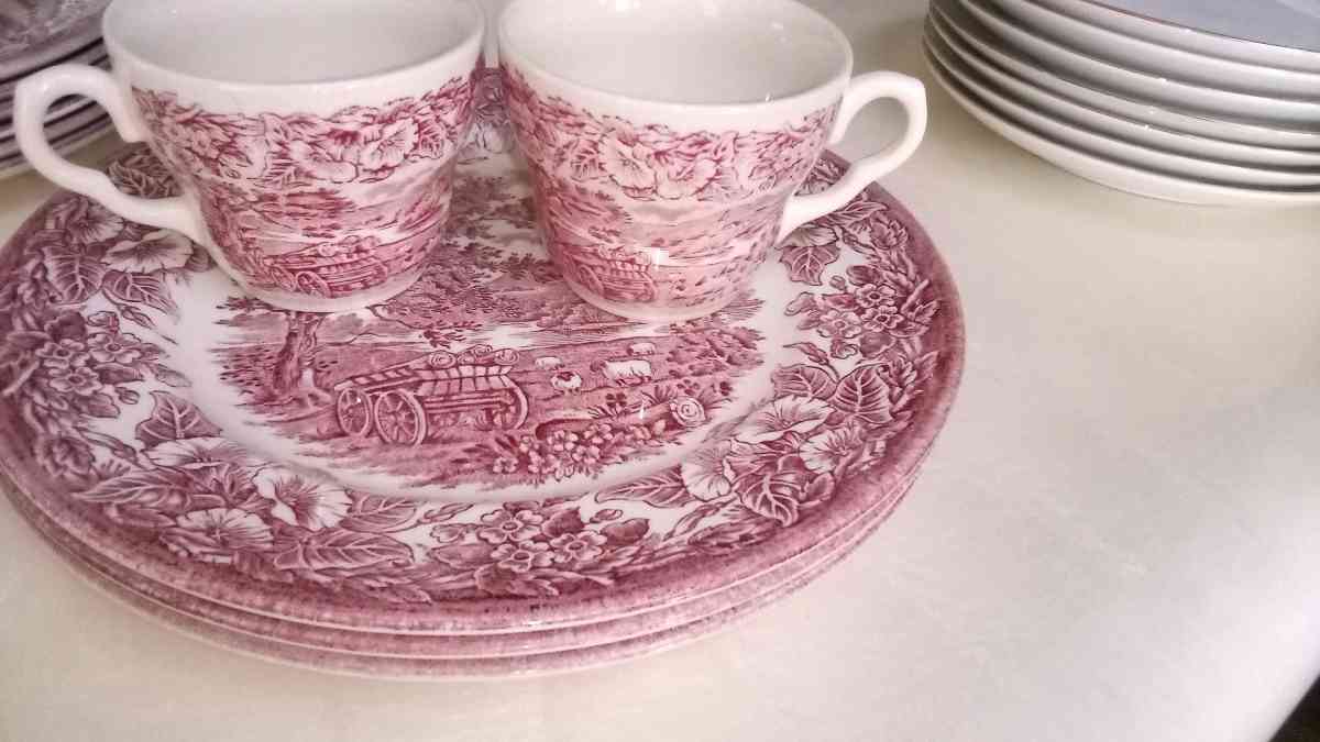 Haddon Hall Derbyshire Red plates and tea cups - Antioch, California - FleaMarketBay