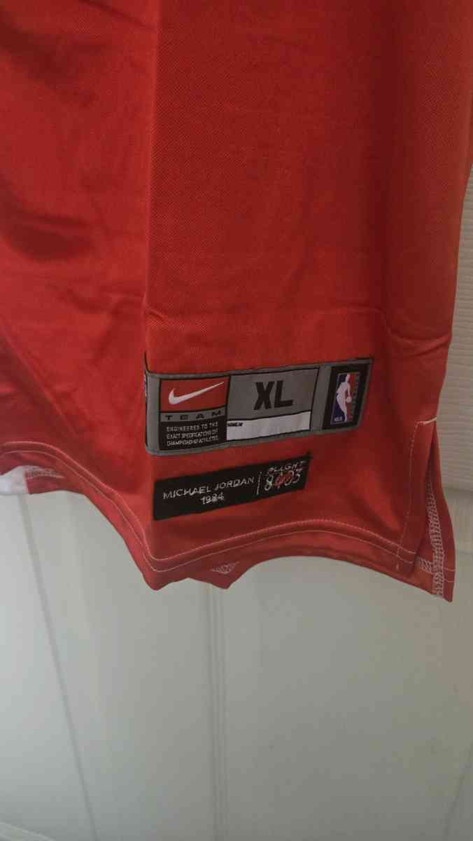 Nike Jersey bulls Michael Jordan 23 - Los Angeles, California - FleaMarketBay