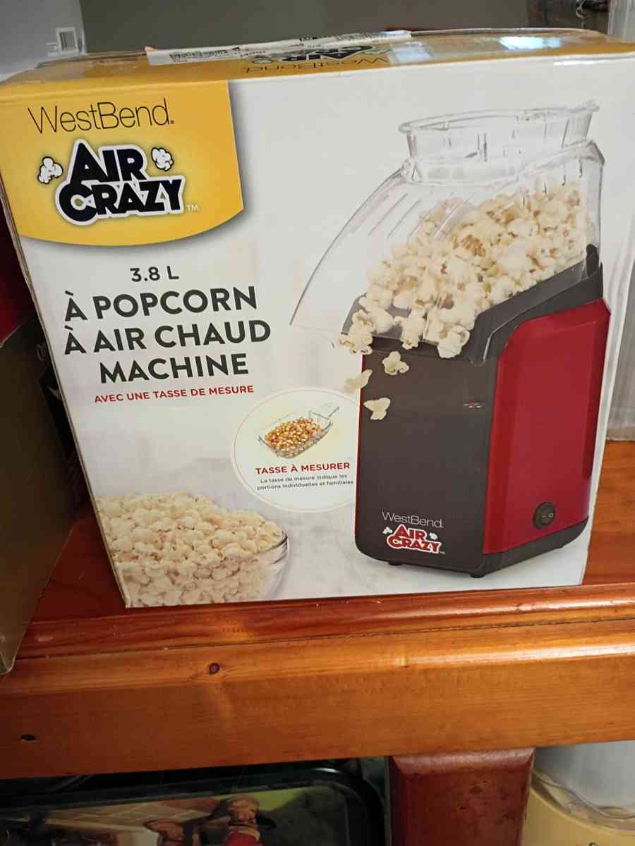 West bend Air Crazy 4 Qt Hot Air Popcorn Machine Never Used - Bellevue, Kentucky