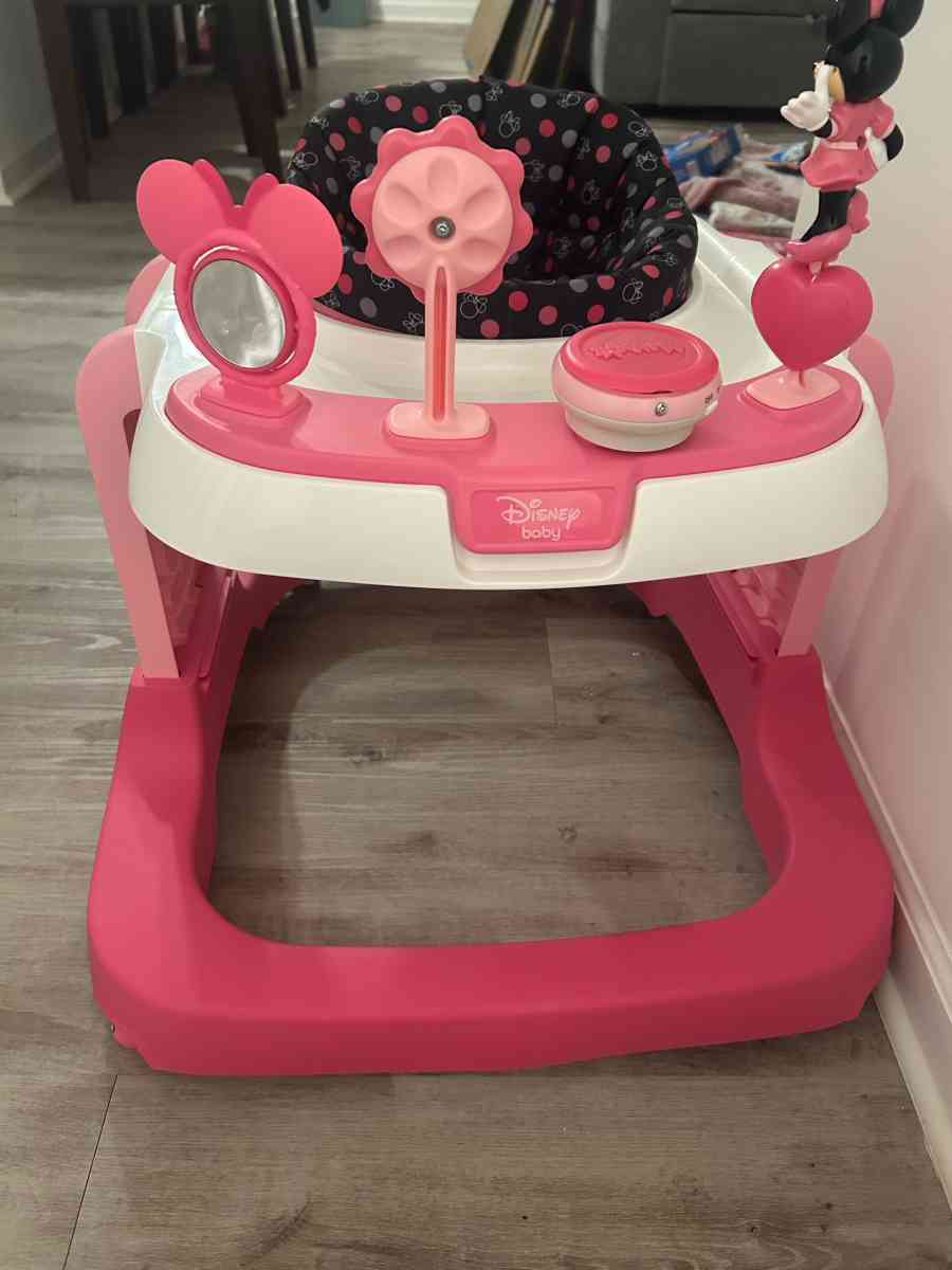 baby walker - Columbia, South Carolina - FleaMarketBay