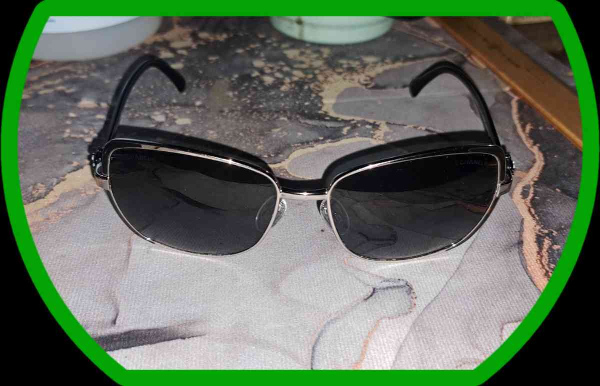 Designer sunglasses - Chula Vista, California - FleaMarketBay