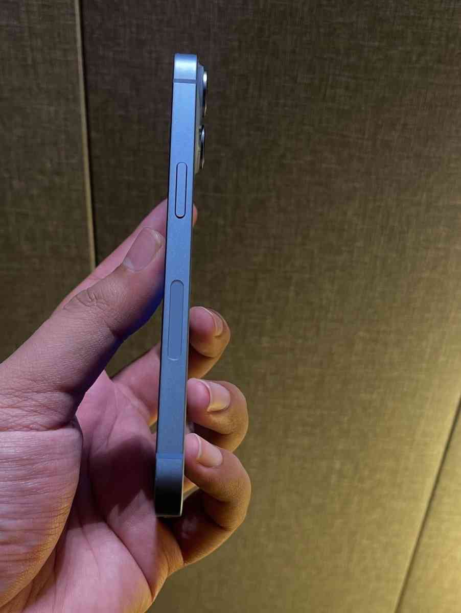 iPhone 14 128GB For Sale - New York, New York - FleaMarketBay