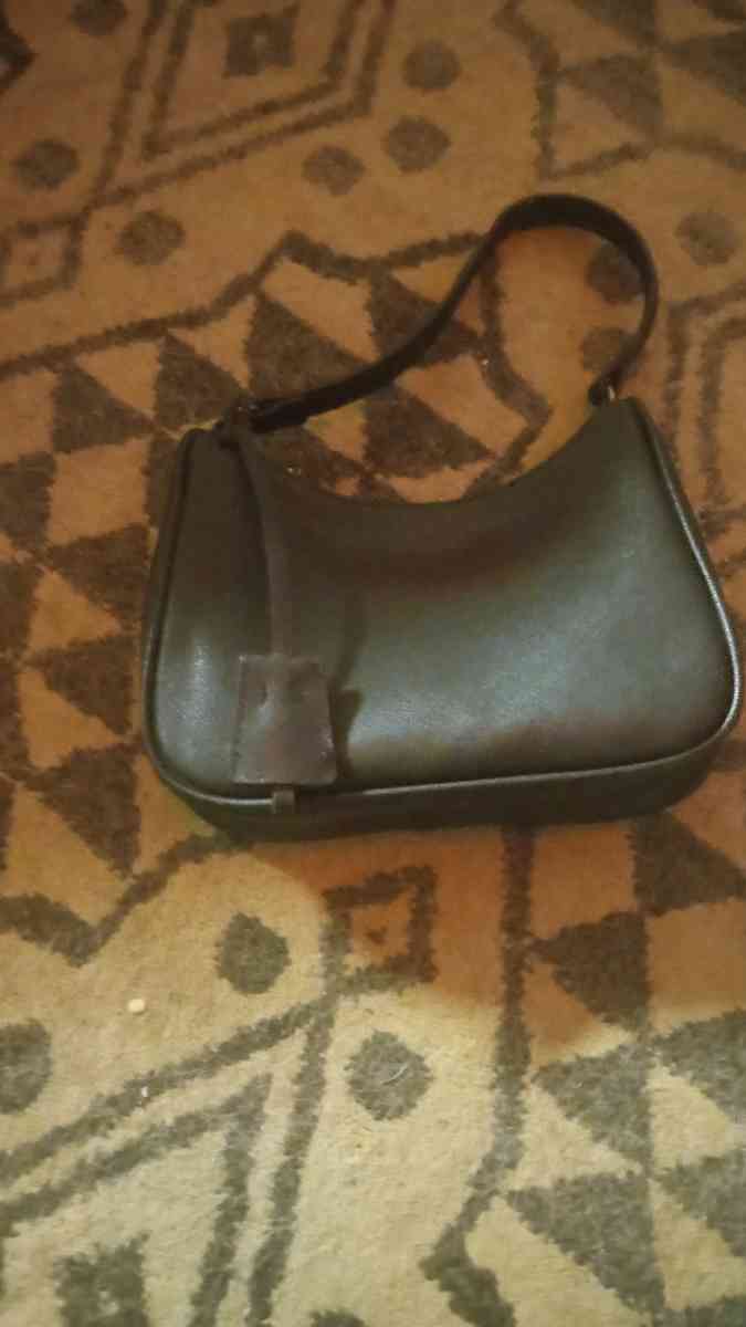 Black Flaux Leather clutch purse - Marmaduke, Arkansas - FleaMarketBay