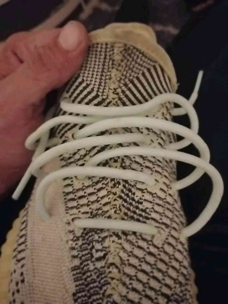 Yeezy 350 boost V2 - Ormond Beach, Florida