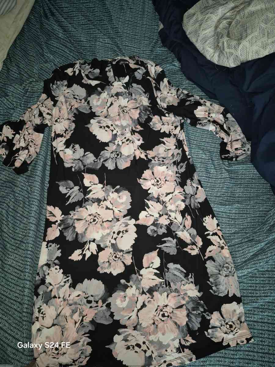 Tommy Hilfiger Dress - Cleveland, Tennessee