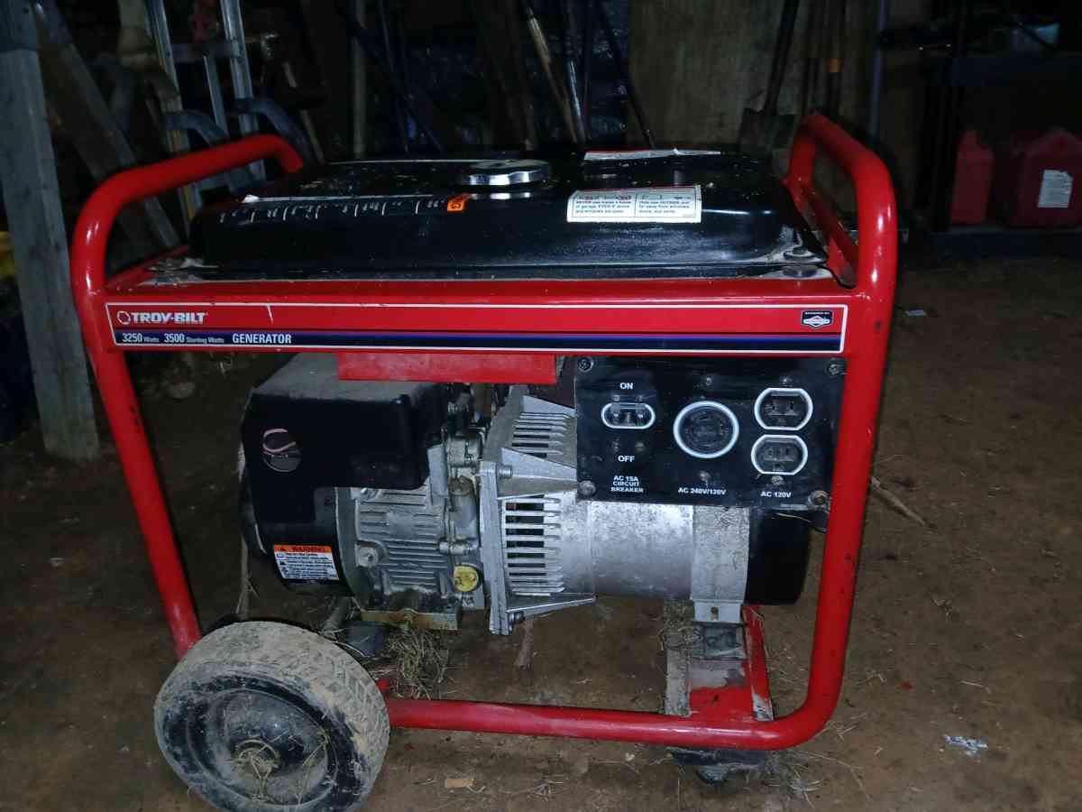 Troybilt generator - Piney Flats, Tennessee