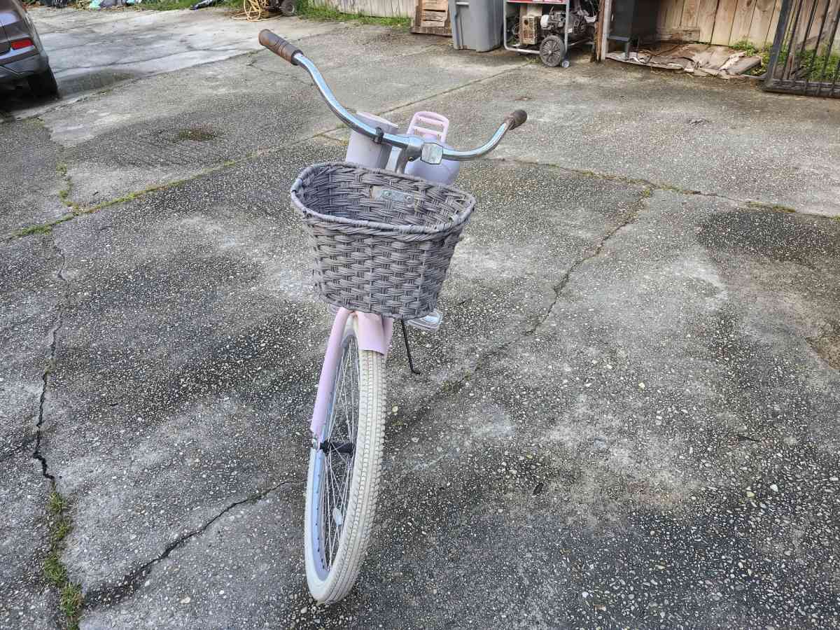 26 inch womens cruiser bike - Baton Rouge, Louisiana - FleaMarketBay