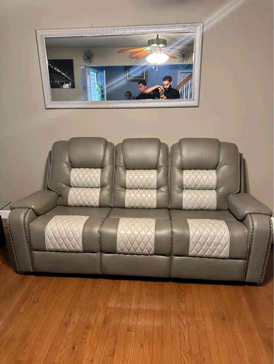 Set de reclinables Sofa y Loveseat - Hialeah, Florida - FleaMarketBay
