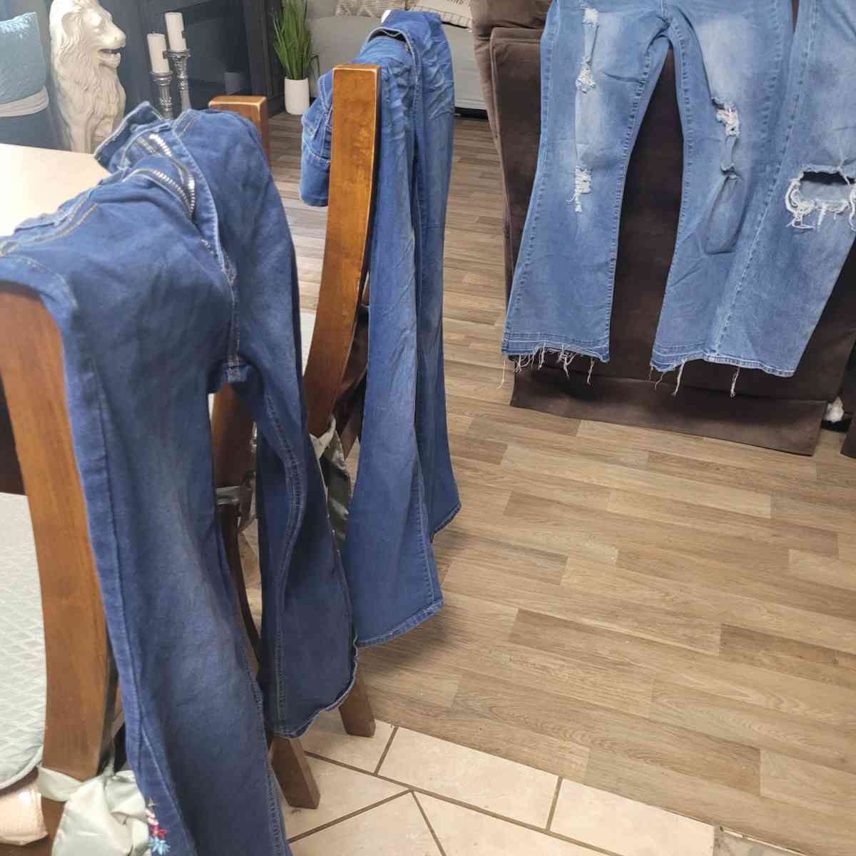 Lady jeans - Branchville, South Carolina - FleaMarketBay